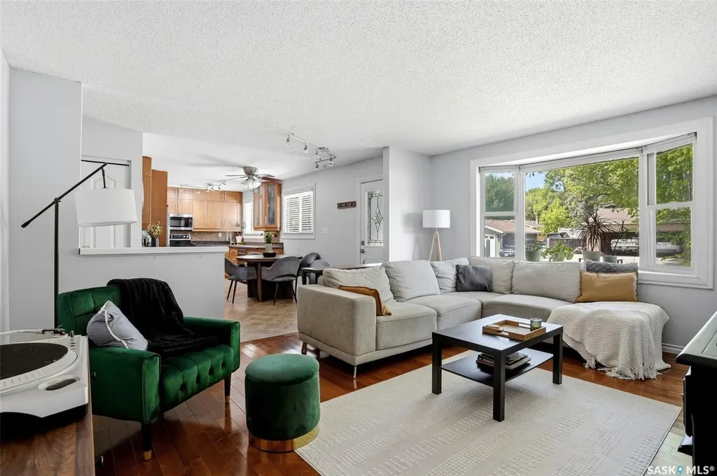 83 Tremaine Avenue Regina SK S4R 6N7