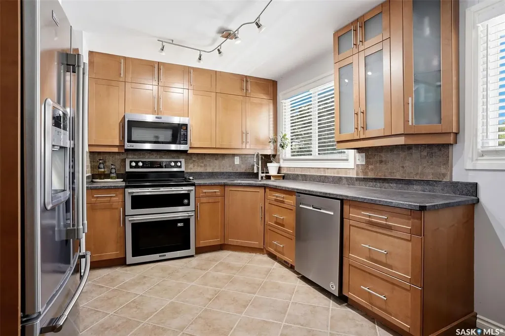 83 Tremaine Avenue Regina SK S4R 6N7