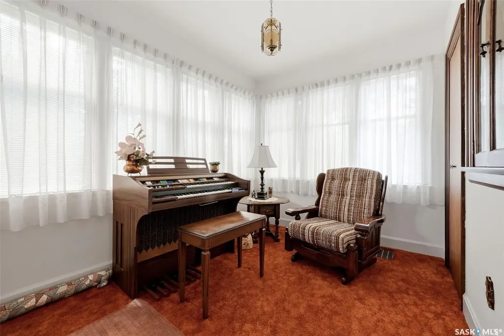 2178 Princess Street Regina SK S4T 3Z6