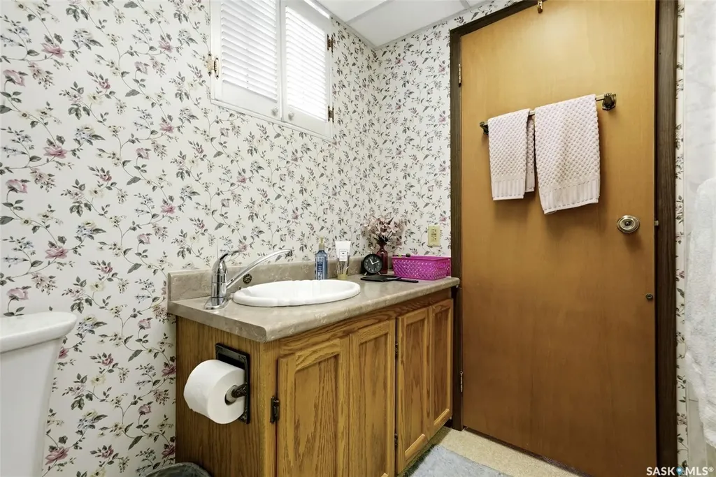 2178 Princess Street Regina SK S4T 3Z6