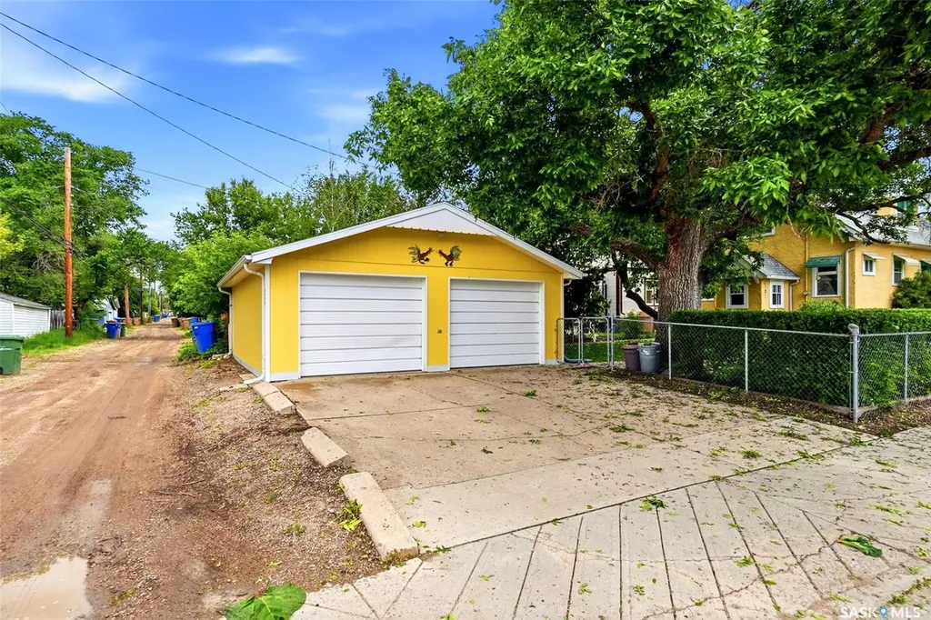 2178 Princess Street Regina SK S4T 3Z6