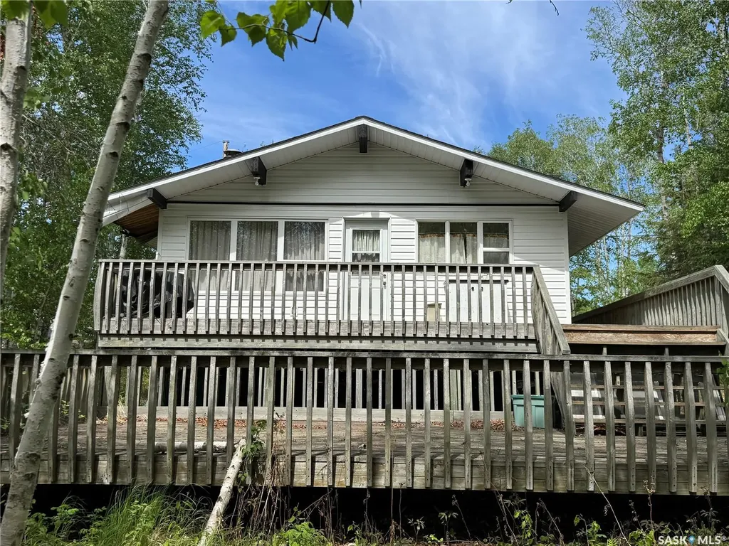 803 Willow Street Lac La Ronge Provincial Park SK S0J 1L0