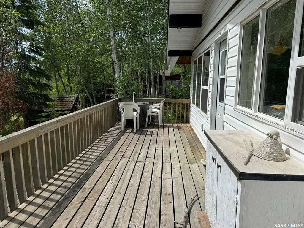 803 Willow Street Lac La Ronge Provincial Park SK S0J 1L0
