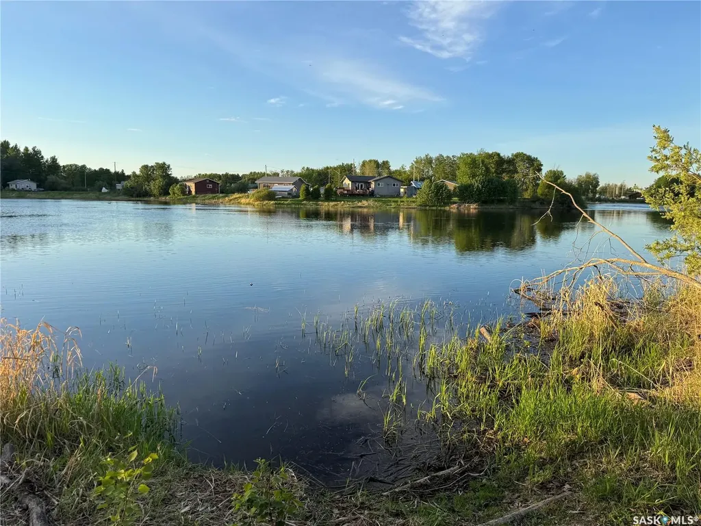 803 Willow Street Lac La Ronge Provincial Park SK S0J 1L0