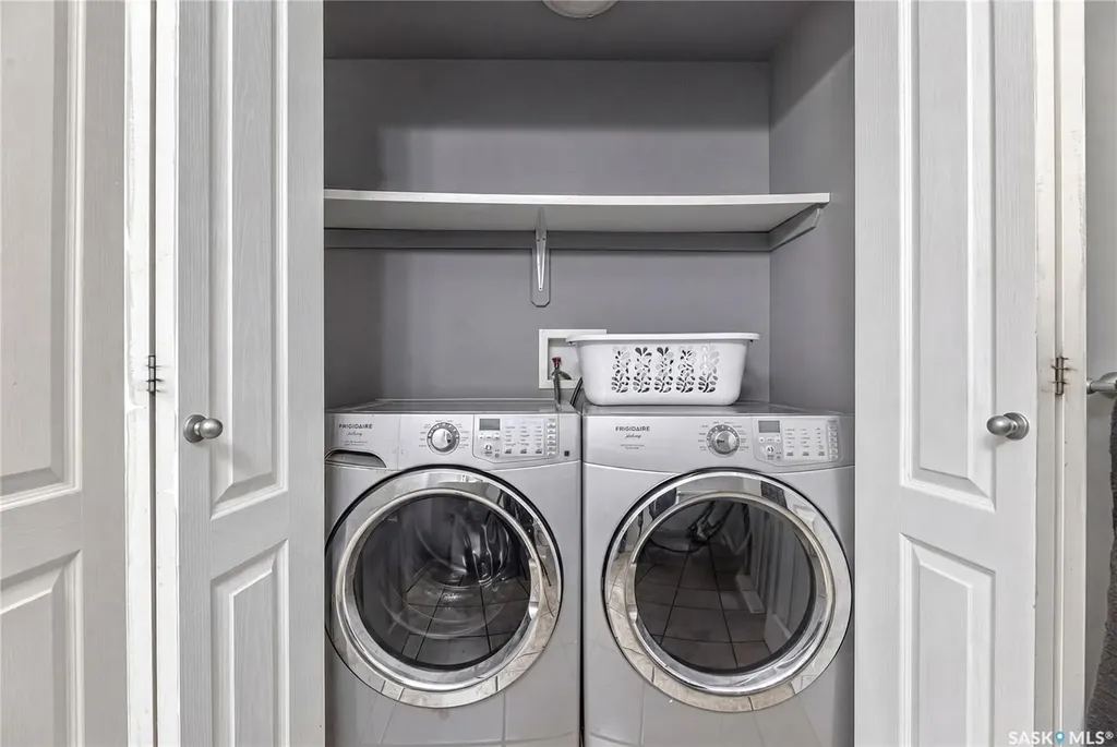 526 Beckett Crescent Saskatoon SK S7N 4X3