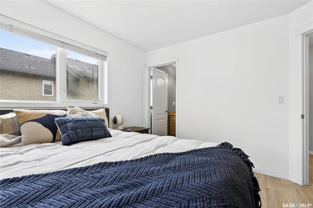 526 Beckett Crescent Saskatoon SK S7N 4X3
