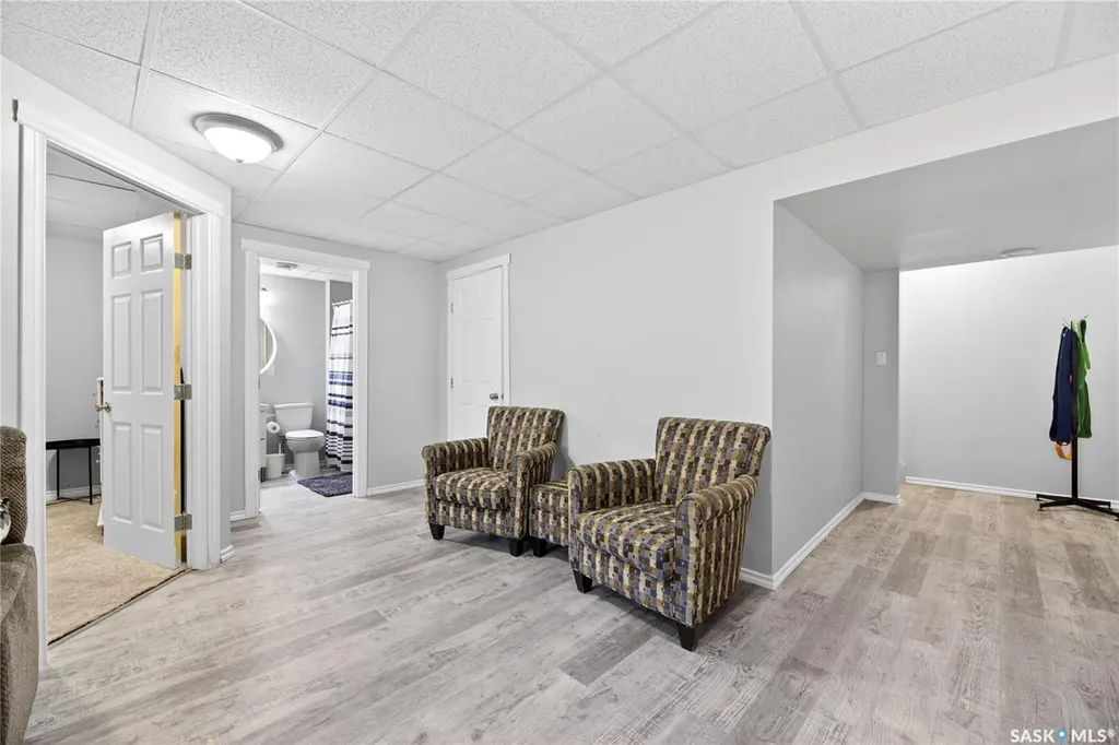526 Beckett Crescent Saskatoon SK S7N 4X3