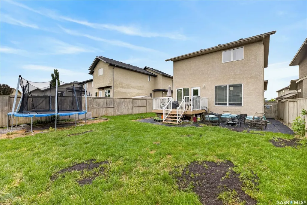 526 Beckett Crescent Saskatoon SK S7N 4X3
