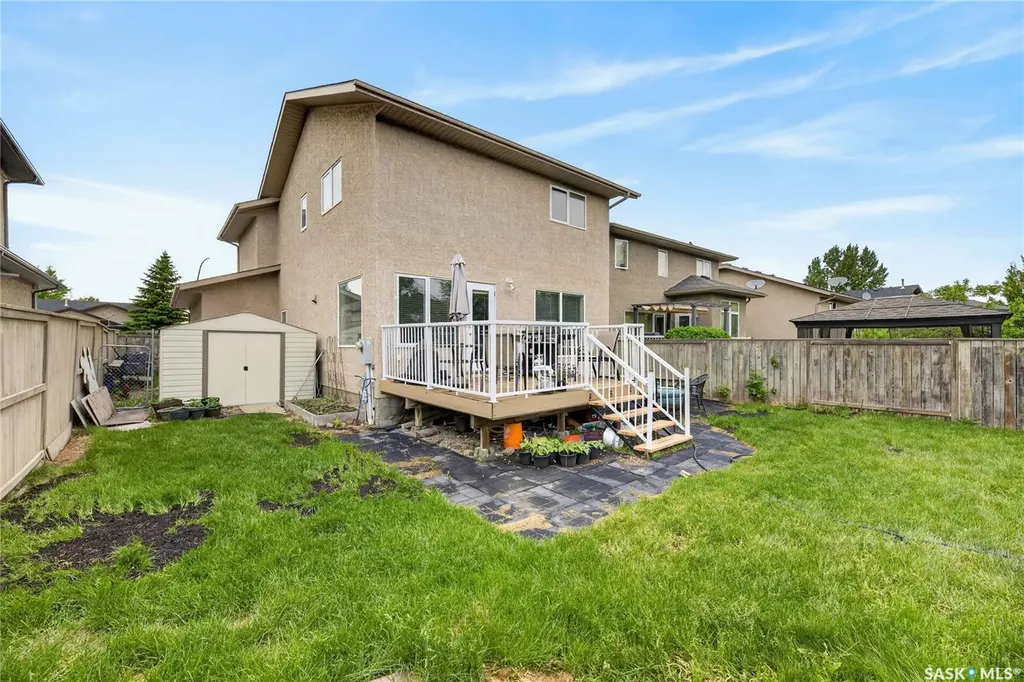 526 Beckett Crescent Saskatoon SK S7N 4X3