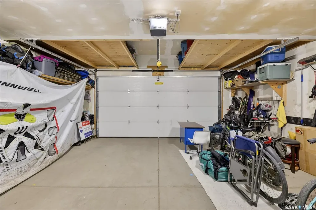 526 Beckett Crescent Saskatoon SK S7N 4X3
