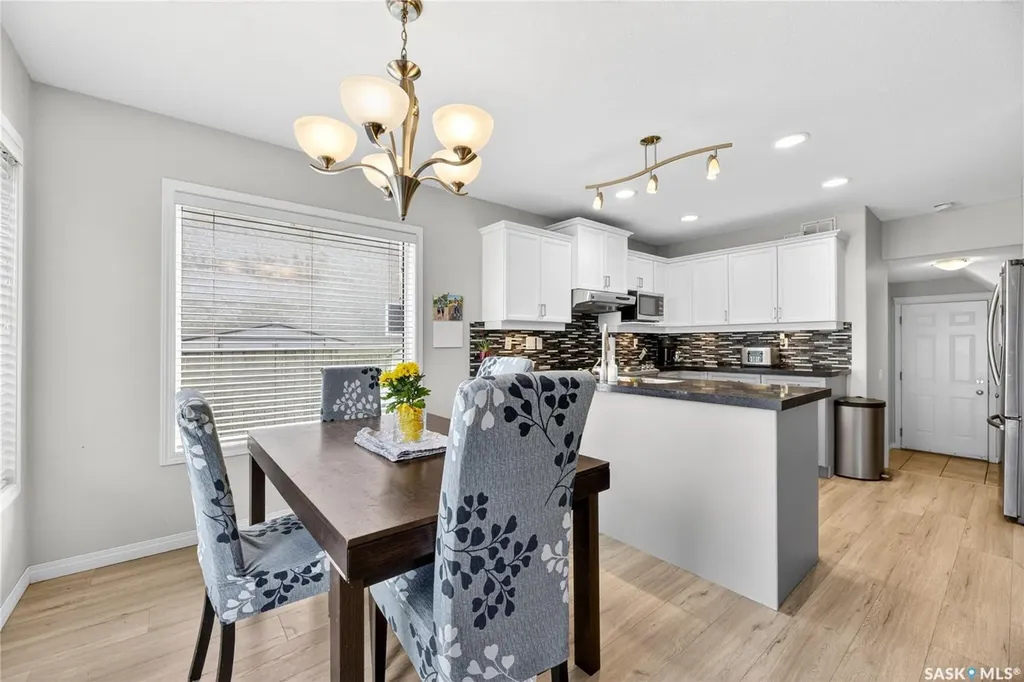 526 Beckett Crescent Saskatoon SK S7N 4X3