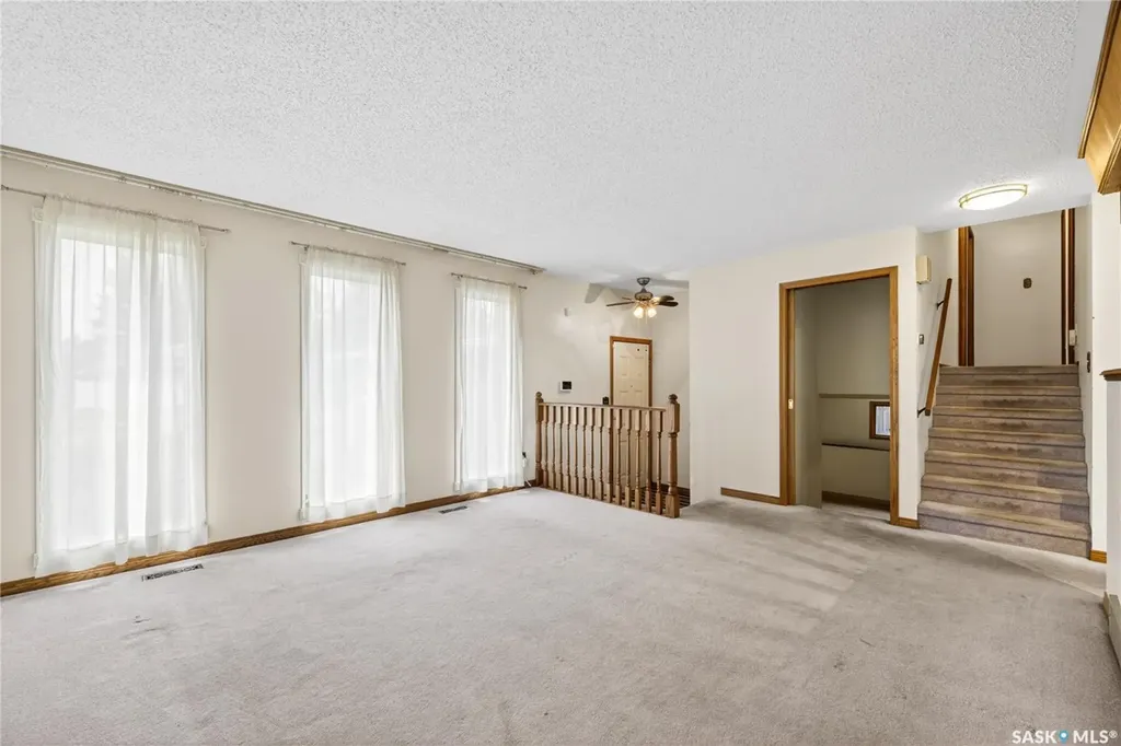 102 Allegretto Crescent Saskatoon SK S7K 6R5