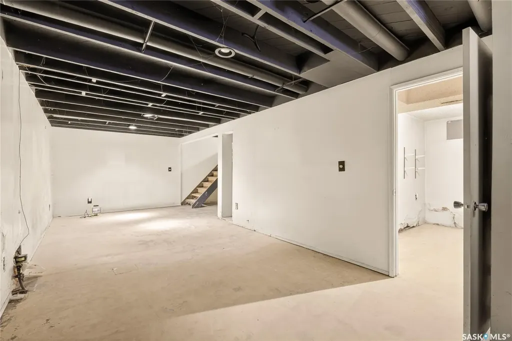 107 Grant Street Saskatoon SK S7N 2A2