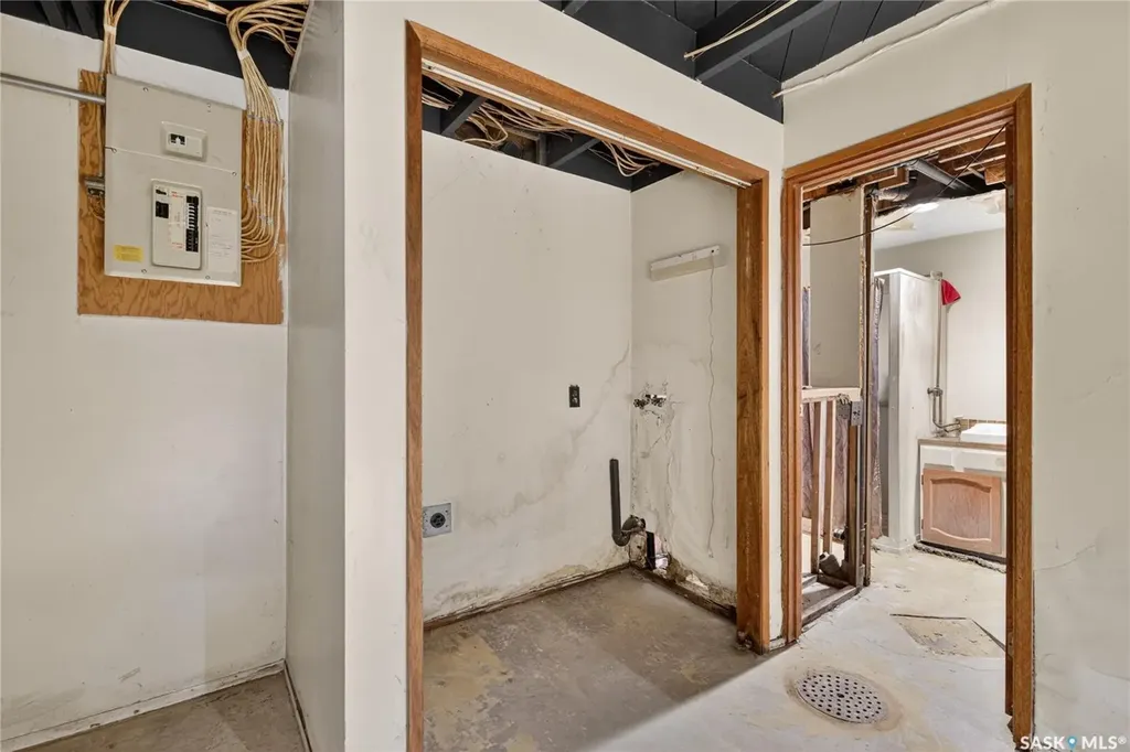107 Grant Street Saskatoon SK S7N 2A2