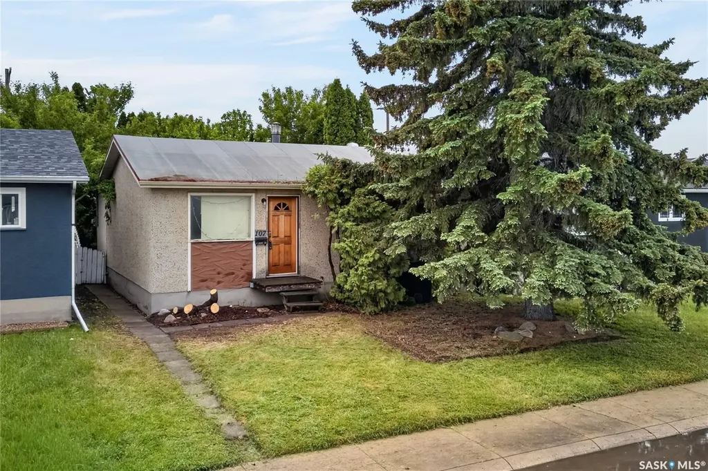 107 Grant Street Saskatoon SK S7N 2A2