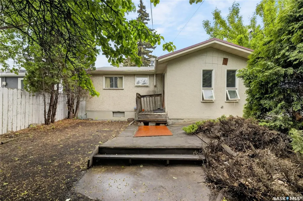107 Grant Street Saskatoon SK S7N 2A2