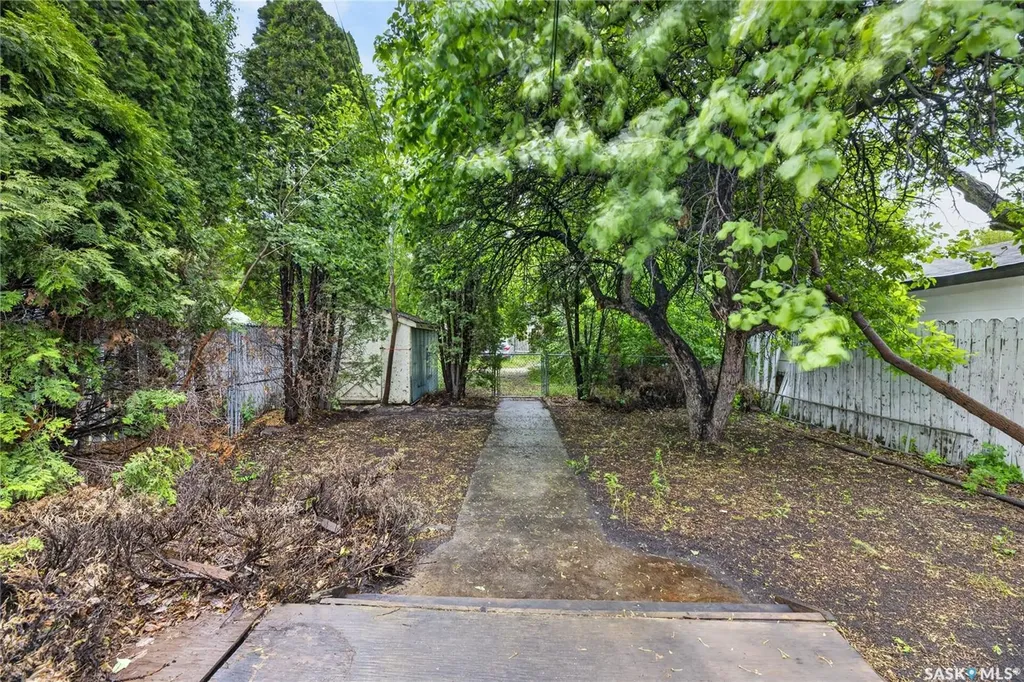 107 Grant Street Saskatoon SK S7N 2A2