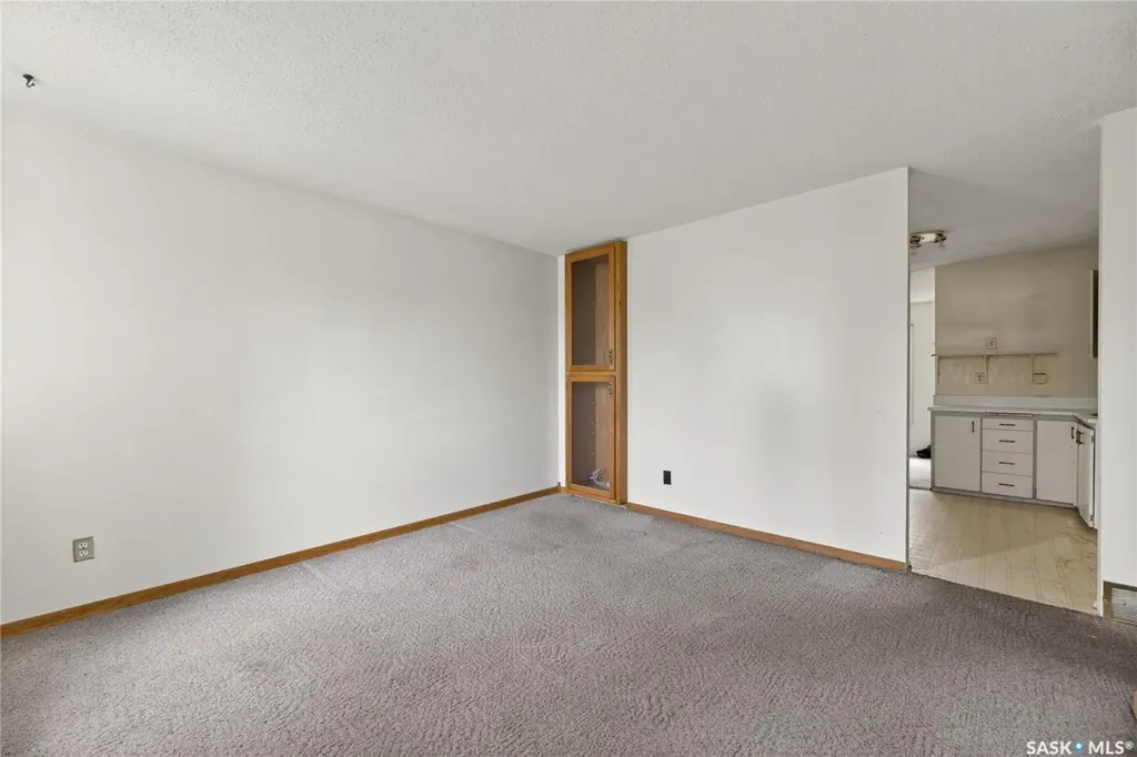107 Grant Street Saskatoon SK S7N 2A2
