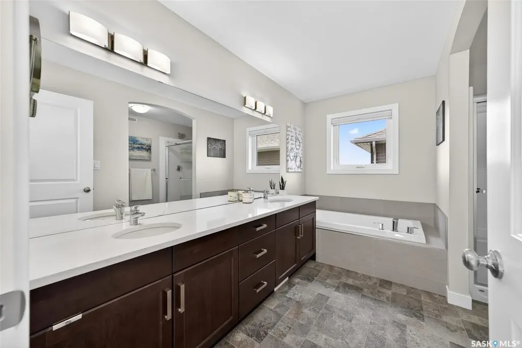 4809 E Keller Avenue Regina SK S4V 3S6