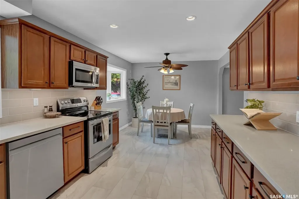 209 Douglas Avenue E Regina SK S4N 1H4