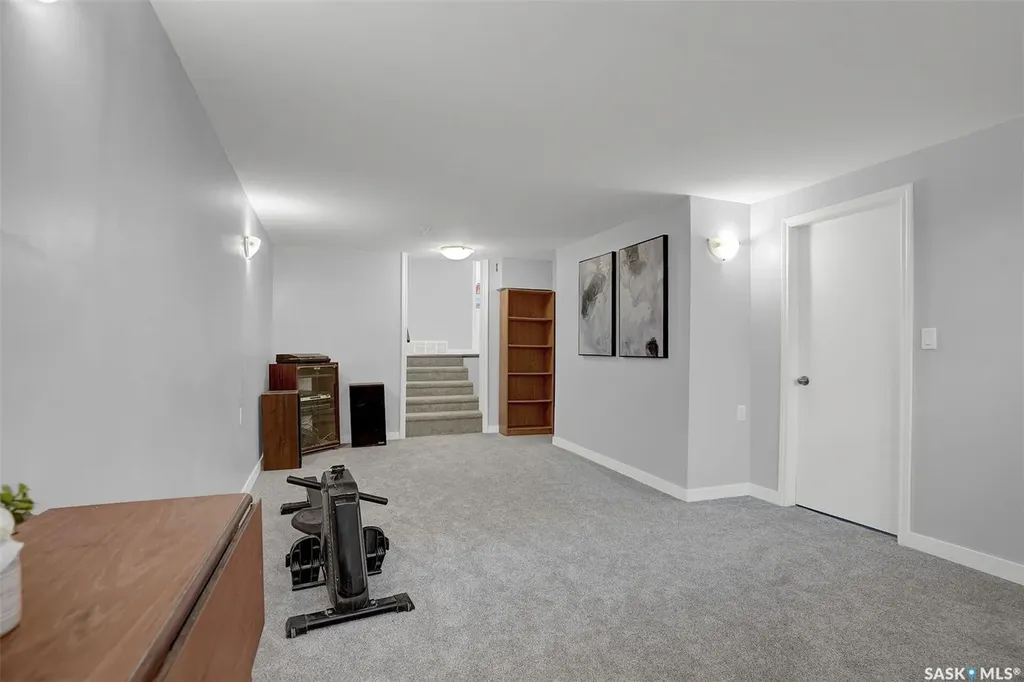 209 Douglas Avenue E Regina SK S4N 1H4