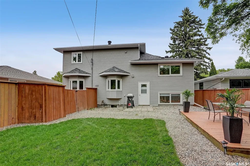 209 Douglas Avenue E Regina SK S4N 1H4