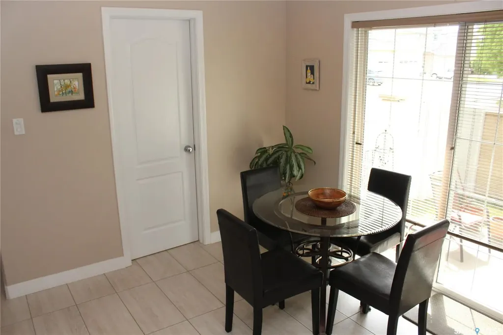 2702 Cranbourn Crescent Regina SK S4V 3C1