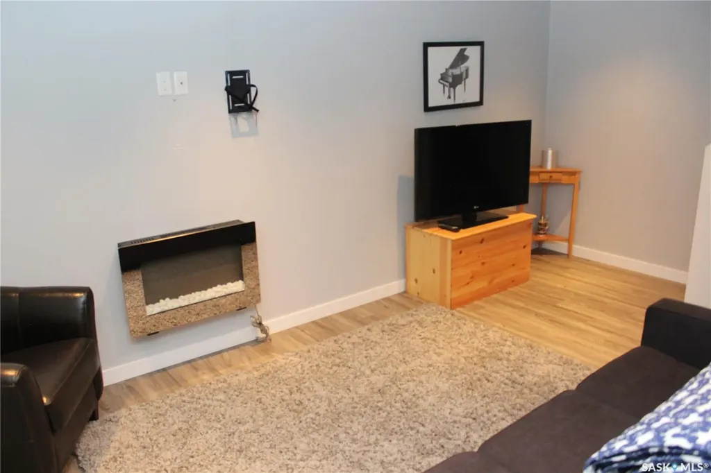 2702 Cranbourn Crescent Regina SK S4V 3C1