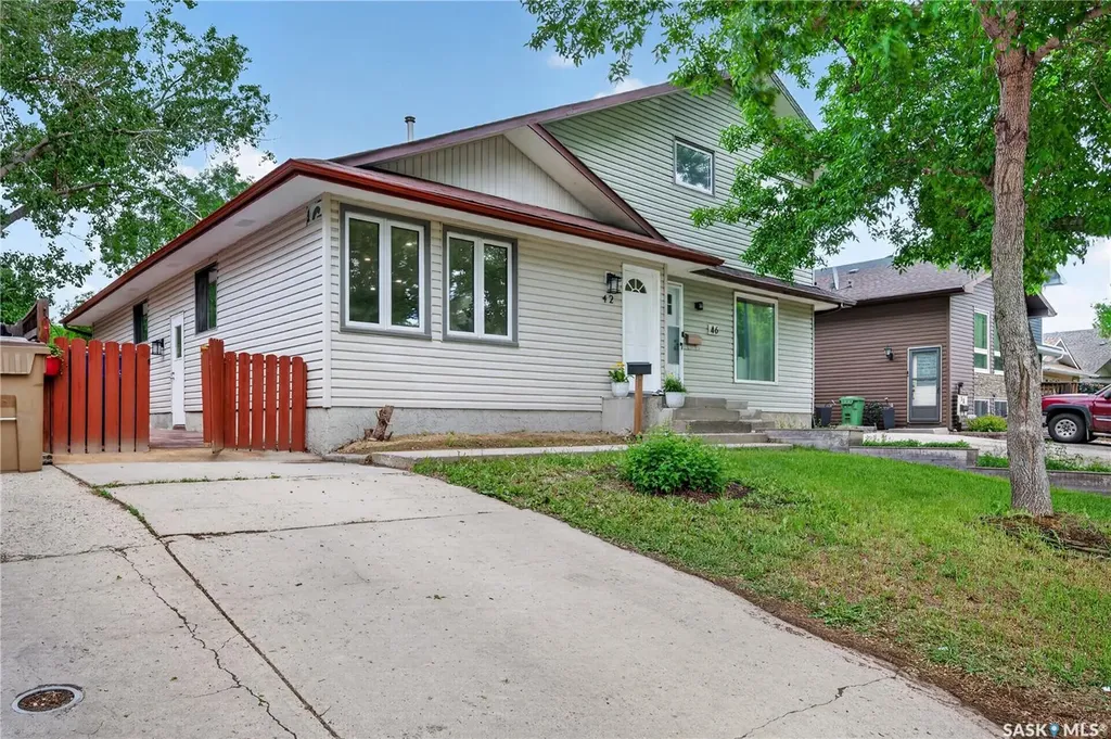 42 Hunt Crescent Regina SK S4N 5K8