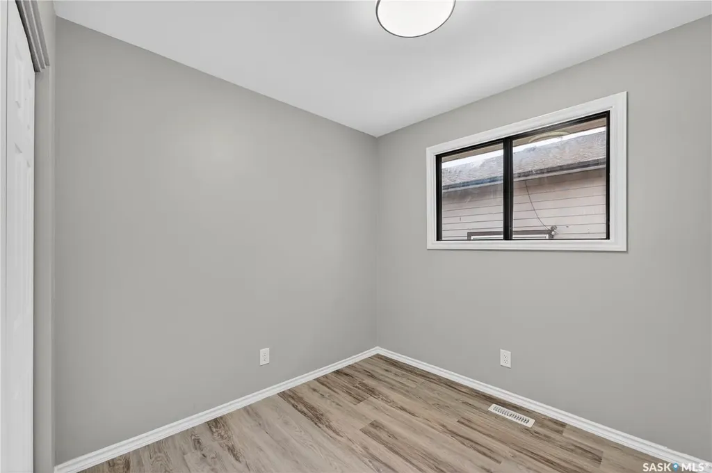 42 Hunt Crescent Regina SK S4N 5K8