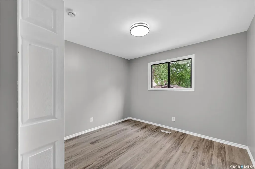 42 Hunt Crescent Regina SK S4N 5K8