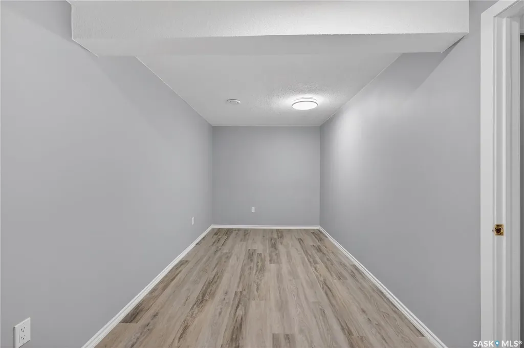 42 Hunt Crescent Regina SK S4N 5K8