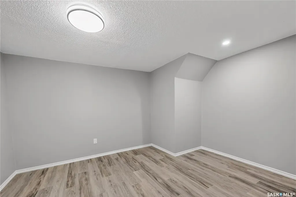 42 Hunt Crescent Regina SK S4N 5K8
