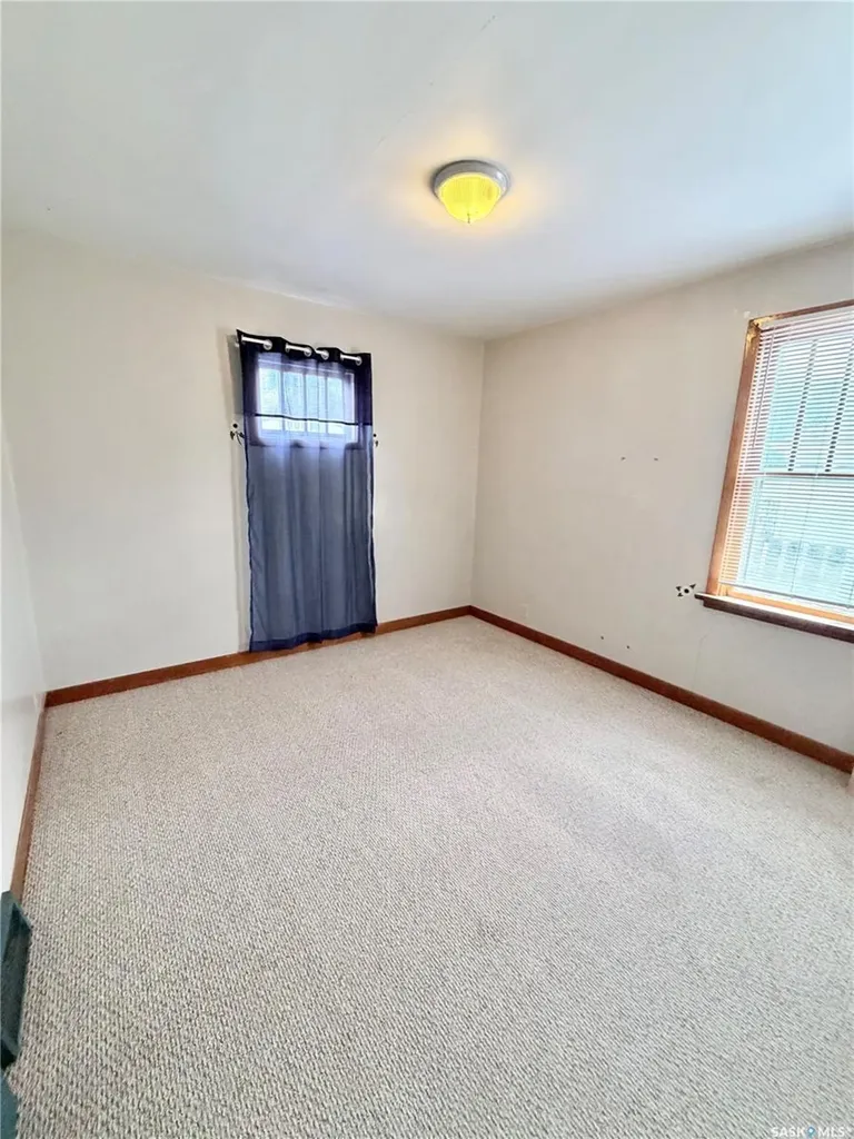 175 5th Avenue NW Swift Current SK S9H 0W3