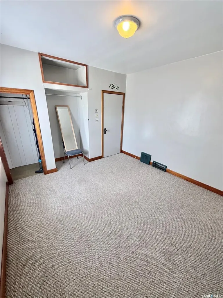 175 5th Avenue NW Swift Current SK S9H 0W3
