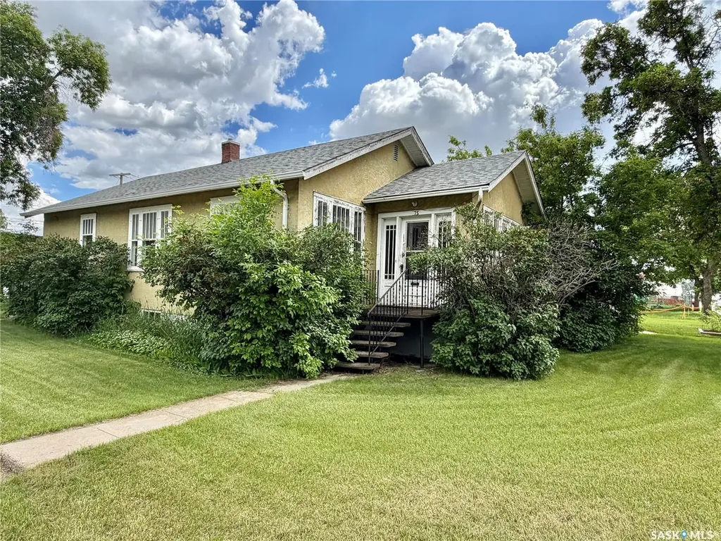 175 5th Avenue NW Swift Current SK S9H 0W3