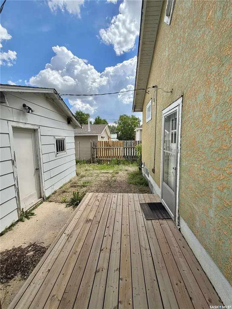 175 5th Avenue NW Swift Current SK S9H 0W3