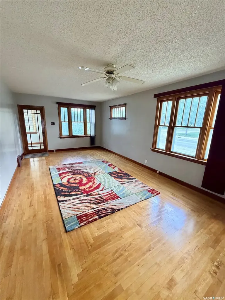 175 5th Avenue NW Swift Current SK S9H 0W3