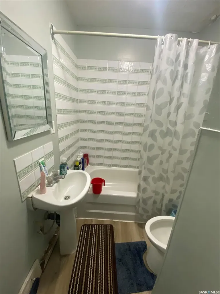 1172 107th Street North Battleford SK S9A 1Z3