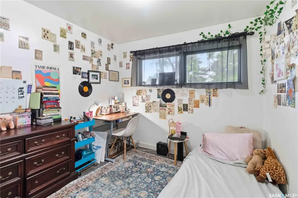 322 U Avenue N Saskatoon SK S7L 3C7