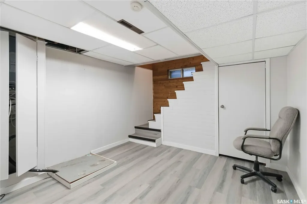 322 U Avenue N Saskatoon SK S7L 3C7