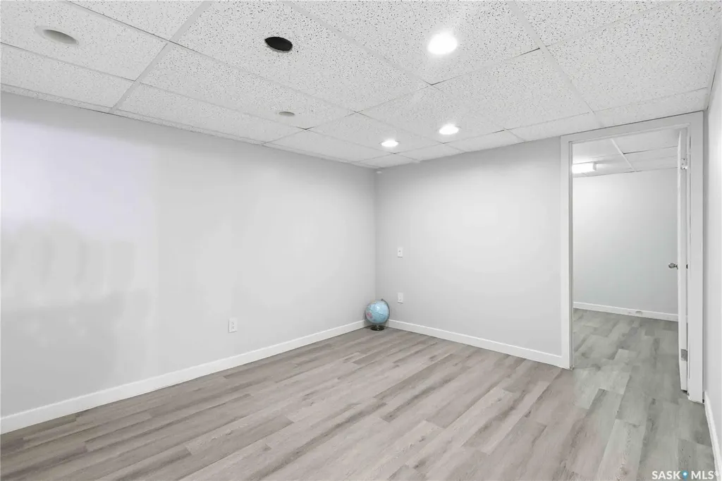 322 U Avenue N Saskatoon SK S7L 3C7