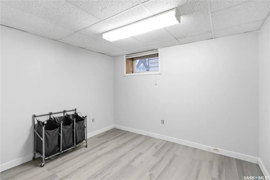 322 U Avenue N Saskatoon SK S7L 3C7