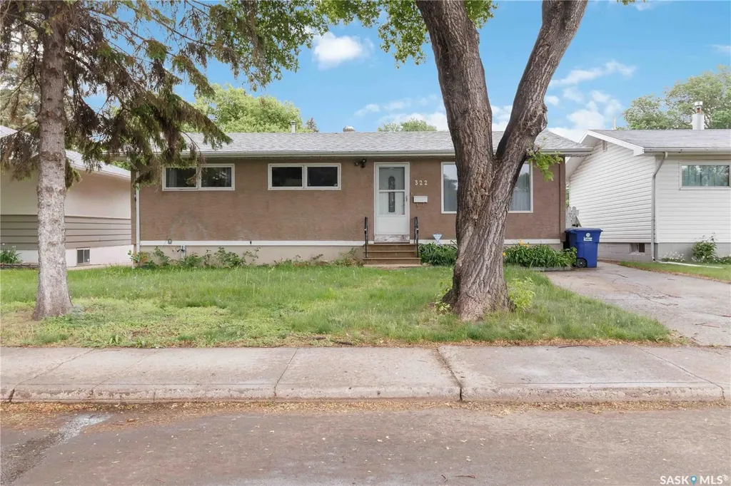 322 U Avenue N Saskatoon SK S7L 3C7