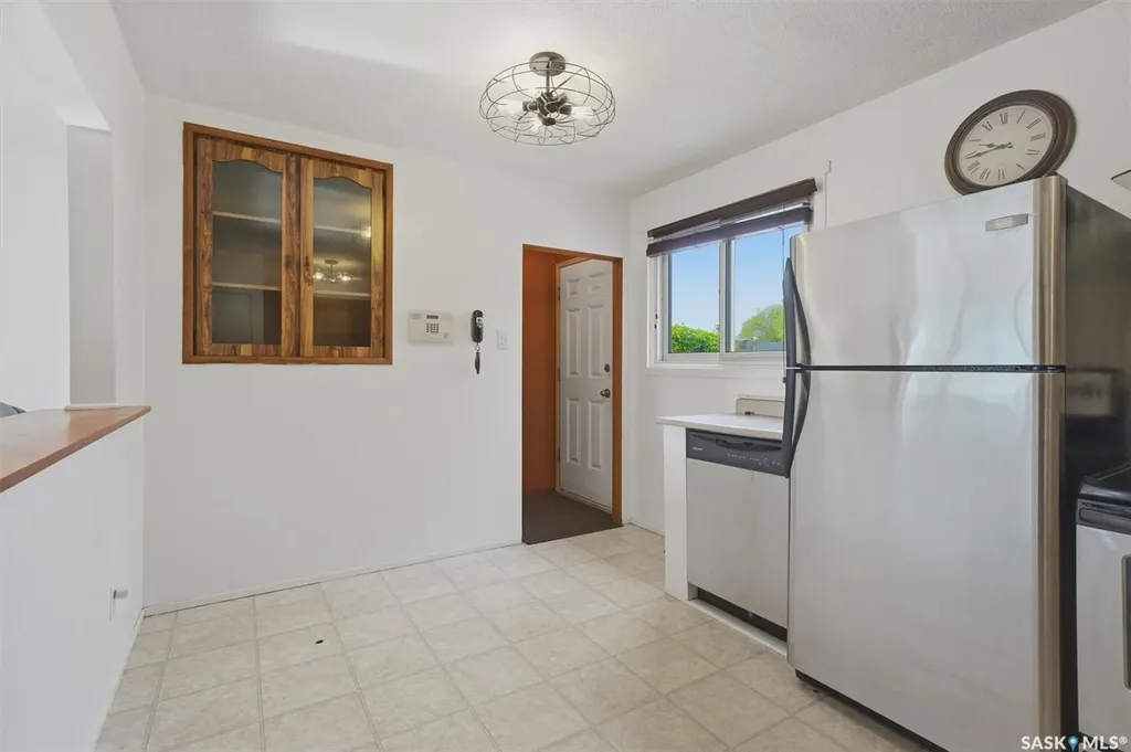 1305 W Avenue N Saskatoon SK S7L 3J2