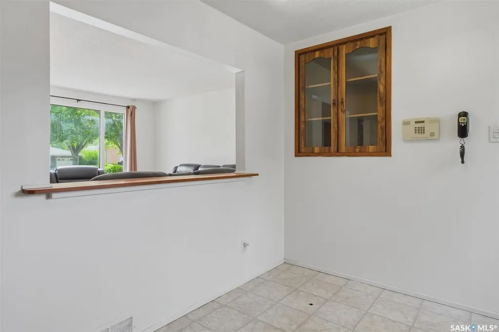1305 W Avenue N Saskatoon SK S7L 3J2