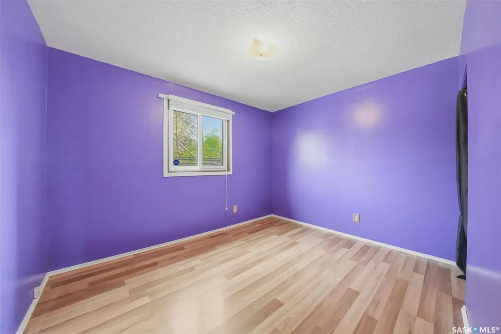 1305 W Avenue N Saskatoon SK S7L 3J2