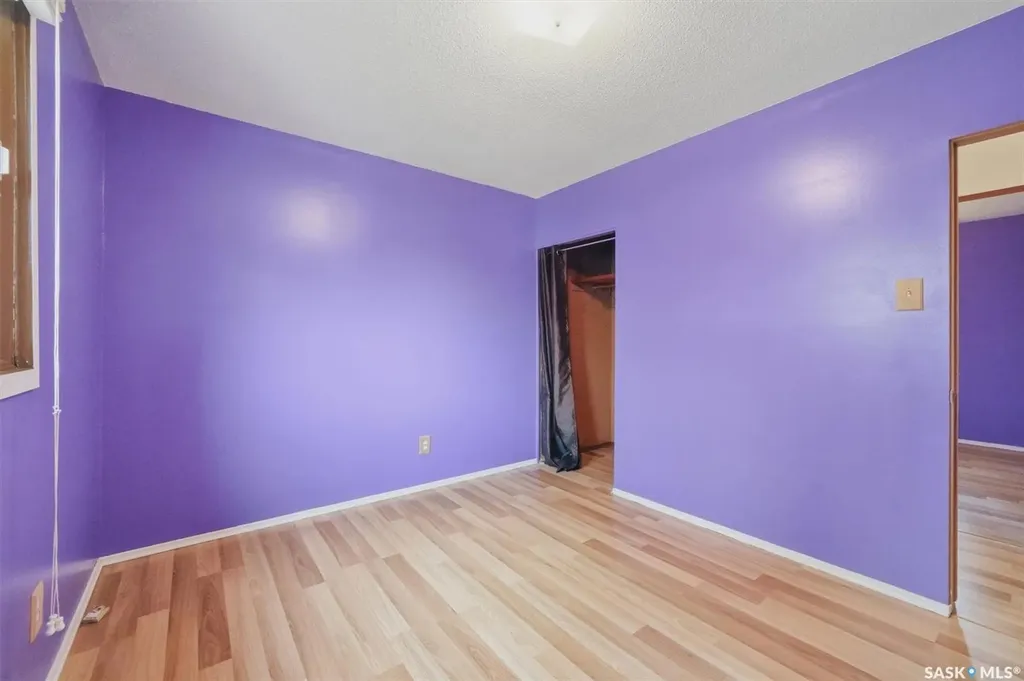 1305 W Avenue N Saskatoon SK S7L 3J2