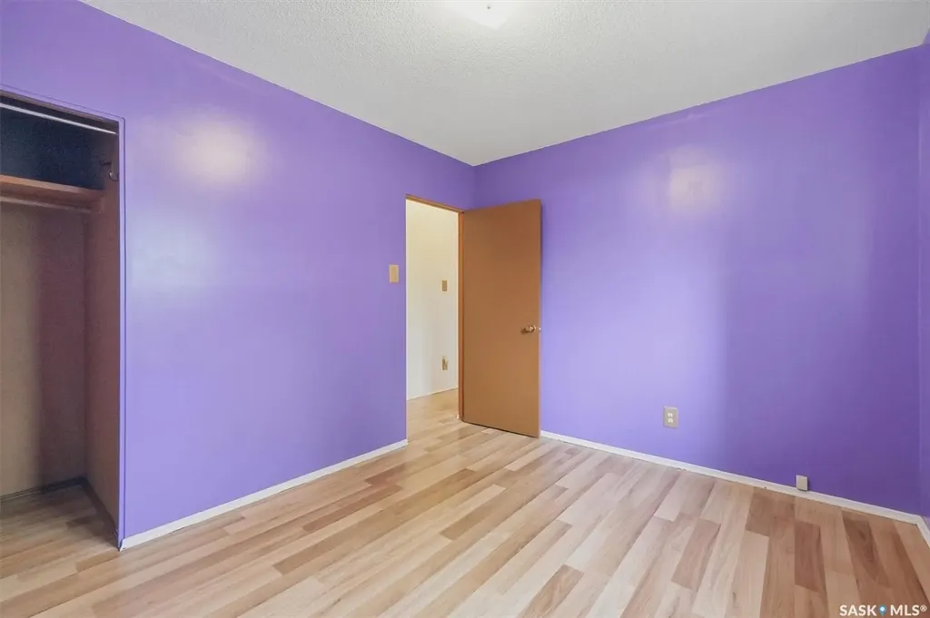 1305 W Avenue N Saskatoon SK S7L 3J2