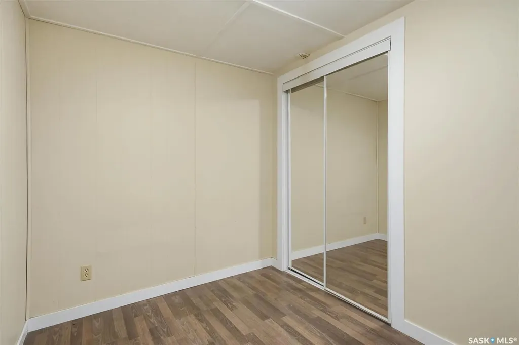 1305 W Avenue N Saskatoon SK S7L 3J2